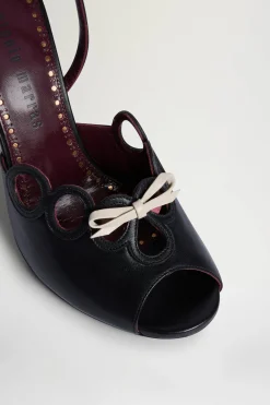 Hot Antonio Marras Sandali con Fiocco Neri